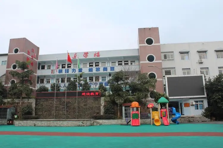 校園環(huán)境